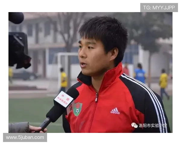 聚焦上海足球队的比赛经验与成长之路探讨